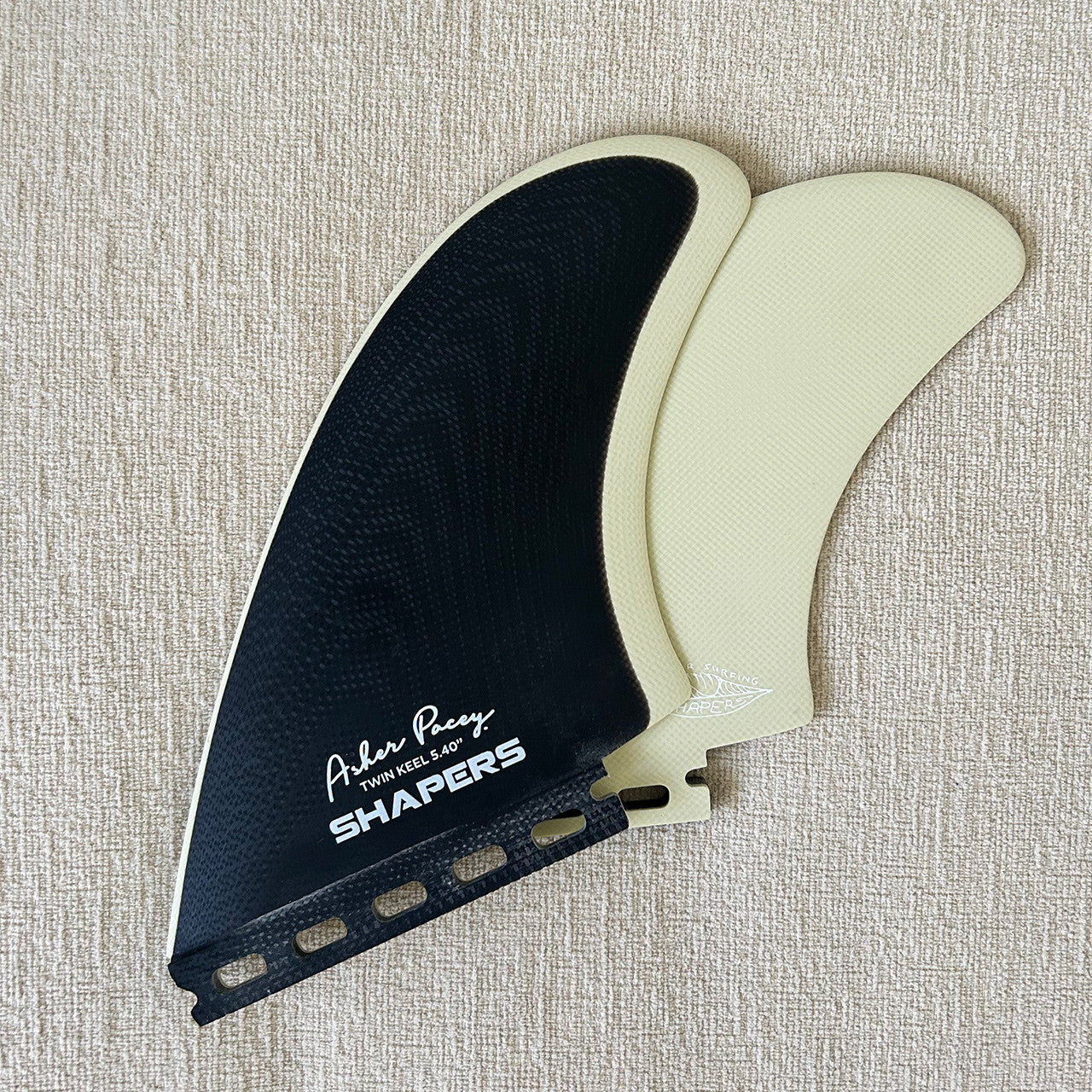 Asher Pacey: 5.40" Twin Keel