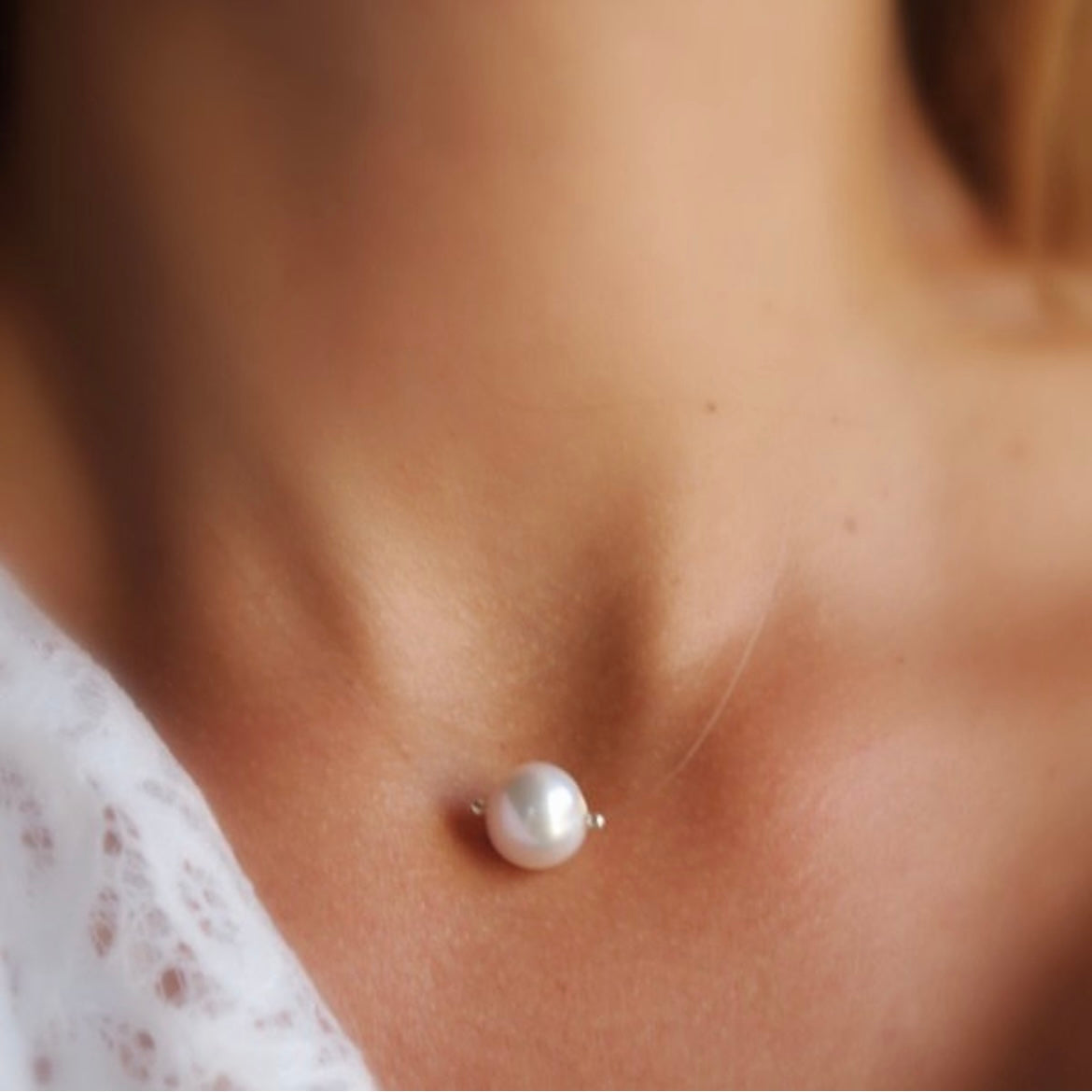 Collier Solitaire Invisible