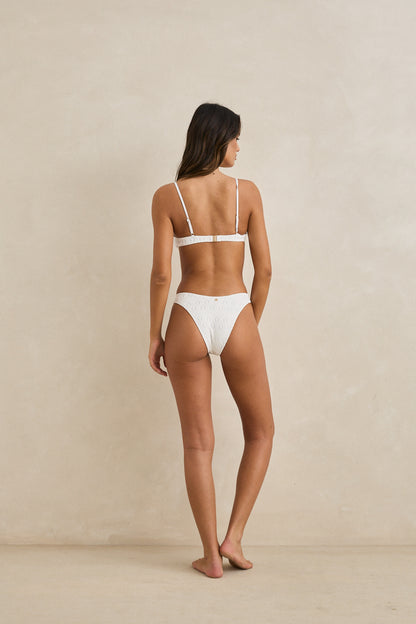 Gigi Ring Front Trilette Top